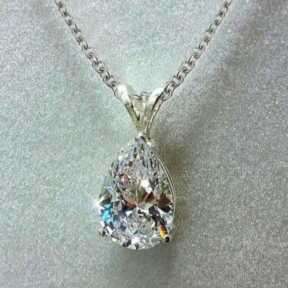 925 Silver Plated Teardrop Shaped Necklace - Picture 1 of 2